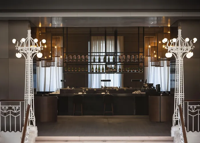 Kozmo Suites & Spa - Small Luxury s Of The WorldHotel Stelle